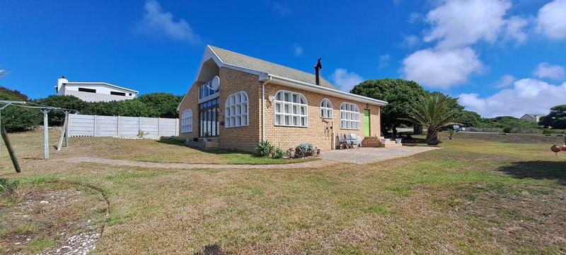 2 Bedroom Property for Sale in Stilbaai Wes Western Cape